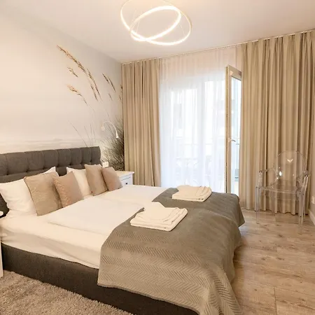 Apartament przy Latarni Morskiej z garażem Kołobrzeg Zewnętrze zdjęcie